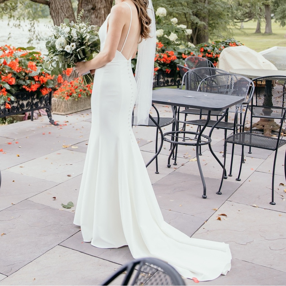 Jenny By Jenny Yoo Marley V-Neck Bridal Gown Size 0/2